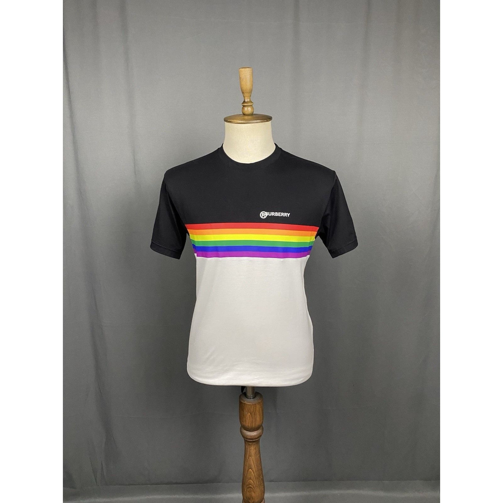 Burberry Burberry Rainbow Striped Crewneck Men's White Oversized T-Sh Size US XS / EU 42 / 0 - 3 Thumbnail