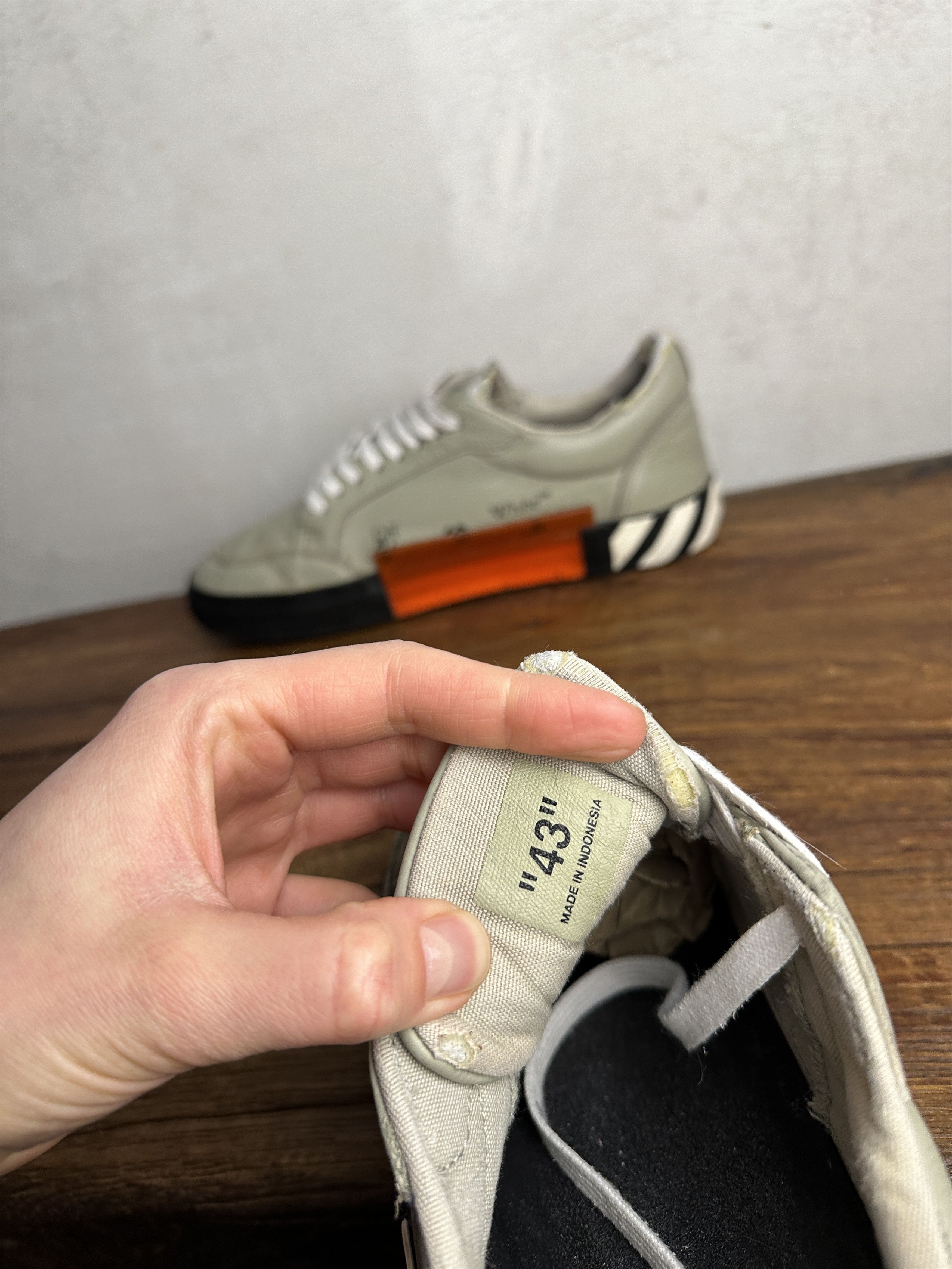 Off-White Off White Vulcanized Leather Low Top Grey Sneakers Size US 10 / EU 43 - 12 Thumbnail