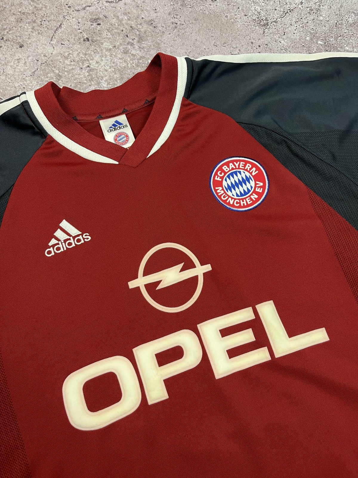 Adidas Vintage Adidas Bayern Munich #3Lizarazu Home Soccer Jersey Size US XL / EU 56 / 4 - 3 Thumbnail