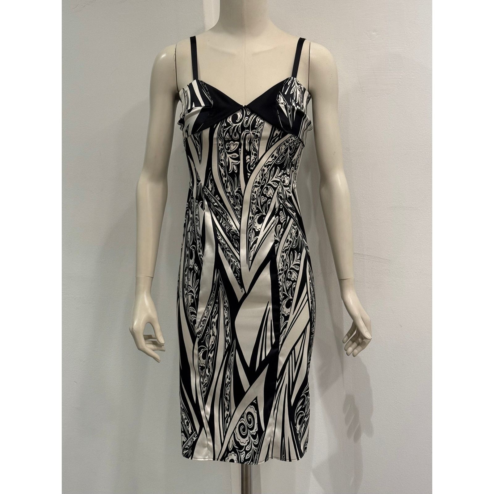 halle berry black dress 90s 2000S ROBERTO CAVALLI Leopard Print Silk Kaftan Style Tunic Dress – MORPHEW main image 1