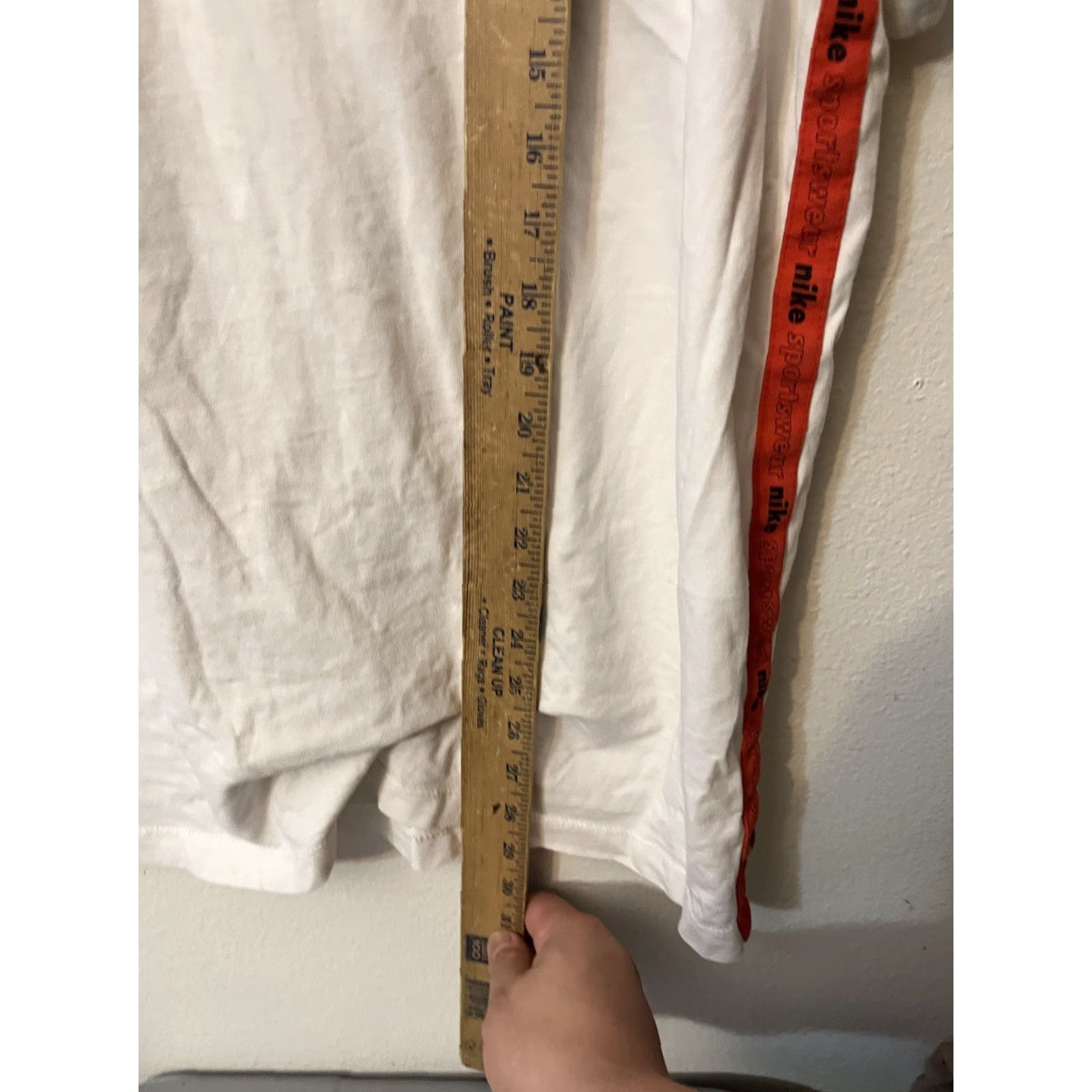 Nike Nike Sportswear Retro Future White Tshirt XL Nike Air Men Size US XL / EU 56 / 4 - 4 Thumbnail