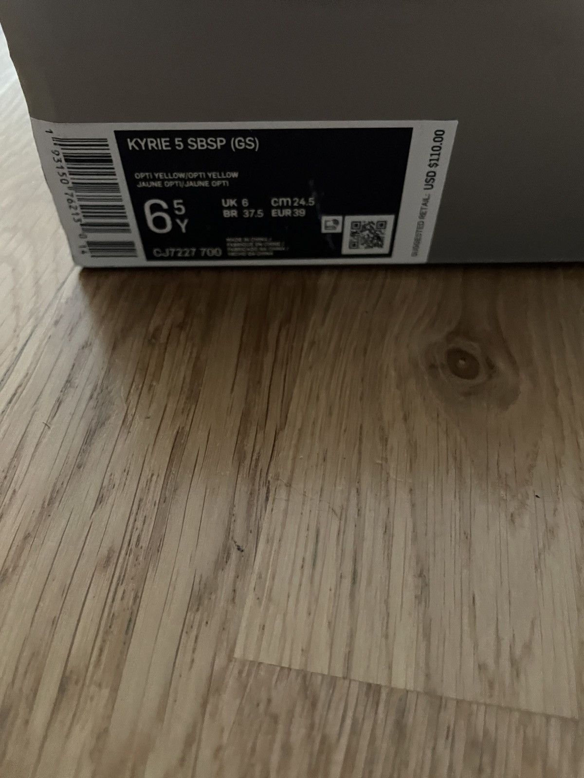 Nike SpongeBob Kyrie 5 Size US 6.5 / EU 39-40 - 11 Thumbnail