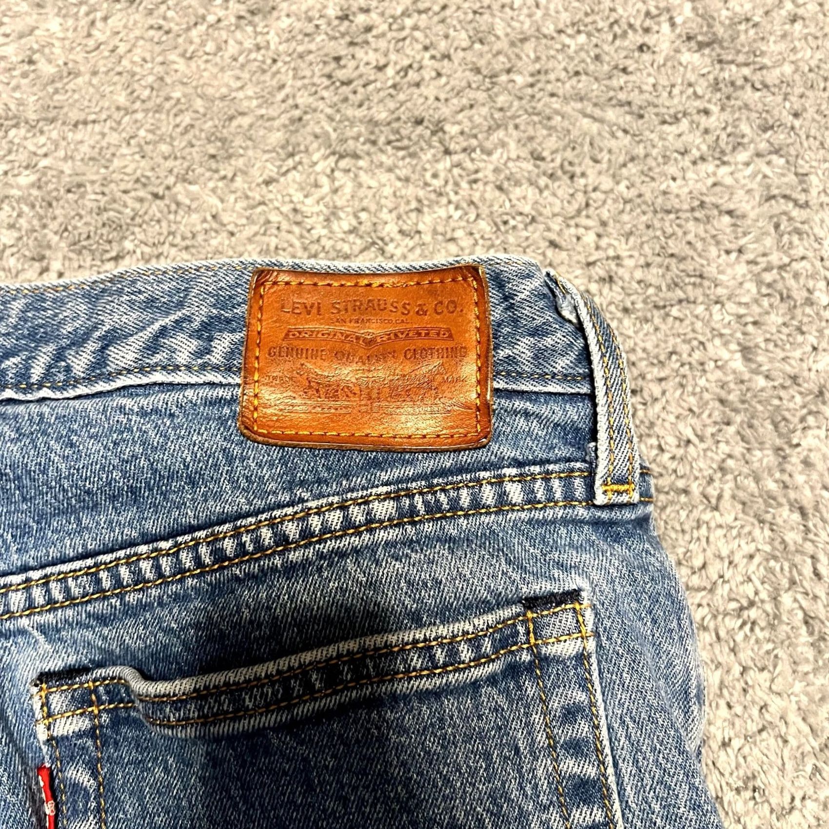 Levi's Levi’s Jeans Womens Cropped Distressed Button Fly Wedgie 28 Blue Regular Womens 28 Wedgie Distressed Button Fly Premium Cropped Jeans Size 28" / US 6 / IT 42 - 6 Thumbnail