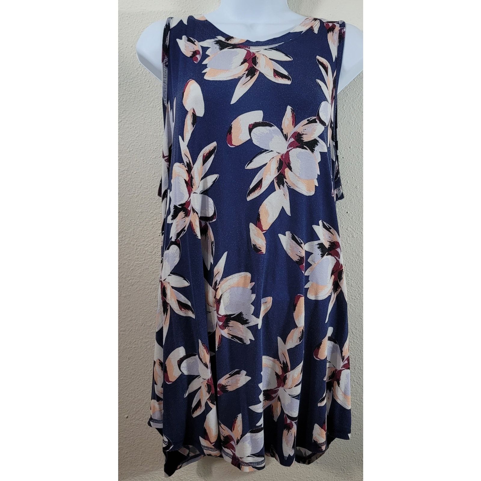 Other Livi Blue Pink Floral Print Sleeveless Top 14 16 Lightweight Size XL / US 12-14 / IT 48-50 - 1 Thumbnail