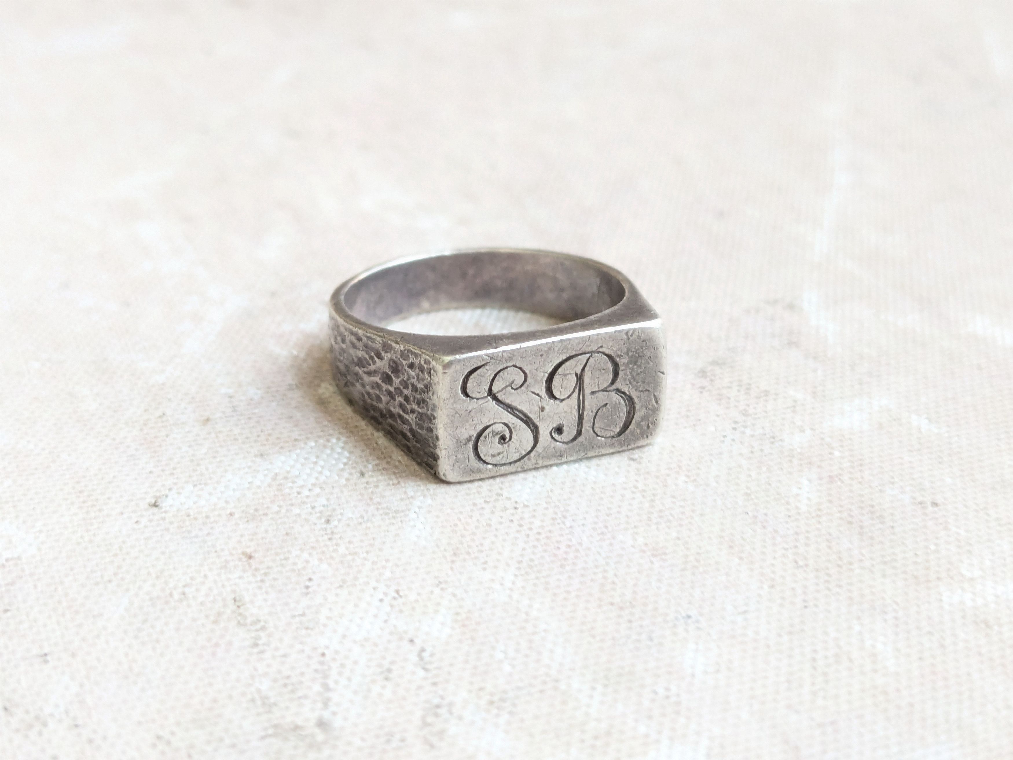 Sterling Silver Vintage Sterling Silver Signet Ring Rectangle 9 Hammered Size ONE SIZE - 1 Thumbnail