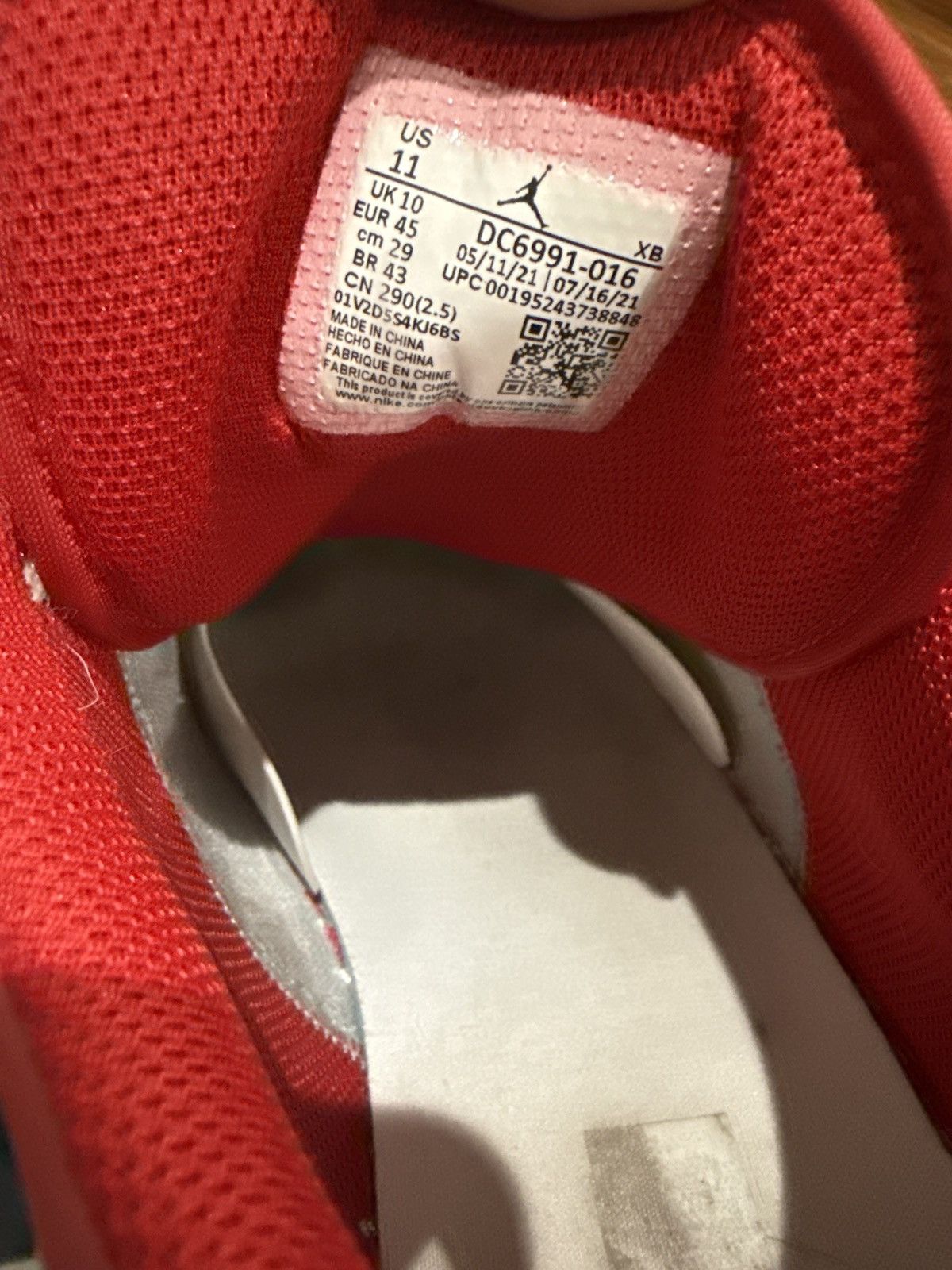 Jordan Brand Air Jordan 1 Low SE Size US 11 / EU 44 - 7 Thumbnail