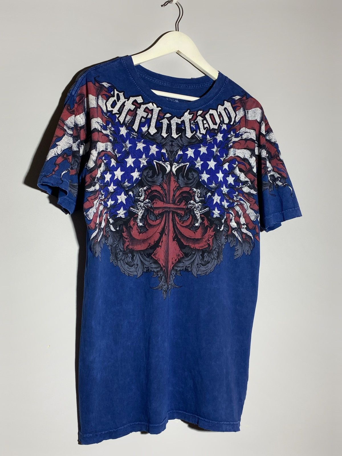 Affliction 🔥 AFFLICTION USA FLAG TEE METAL CROSS TATTOO STYLE 00s Size US XL / EU 56 / 4 - 3 Thumbnail
