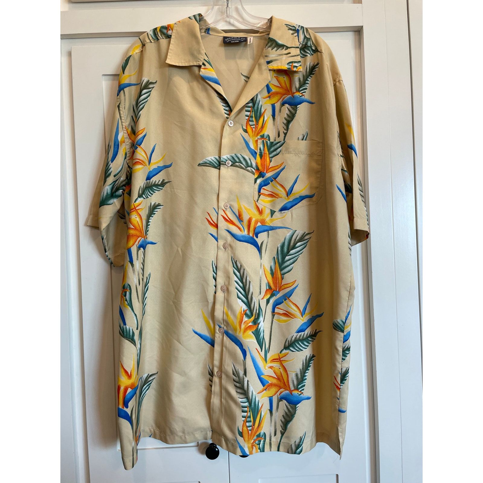 Pacific and Co. Pacific & Co Hawaiian Shirt, button up 2XL Men's tan floral Size US XXL / EU 58 / 5 - 1 Thumbnail