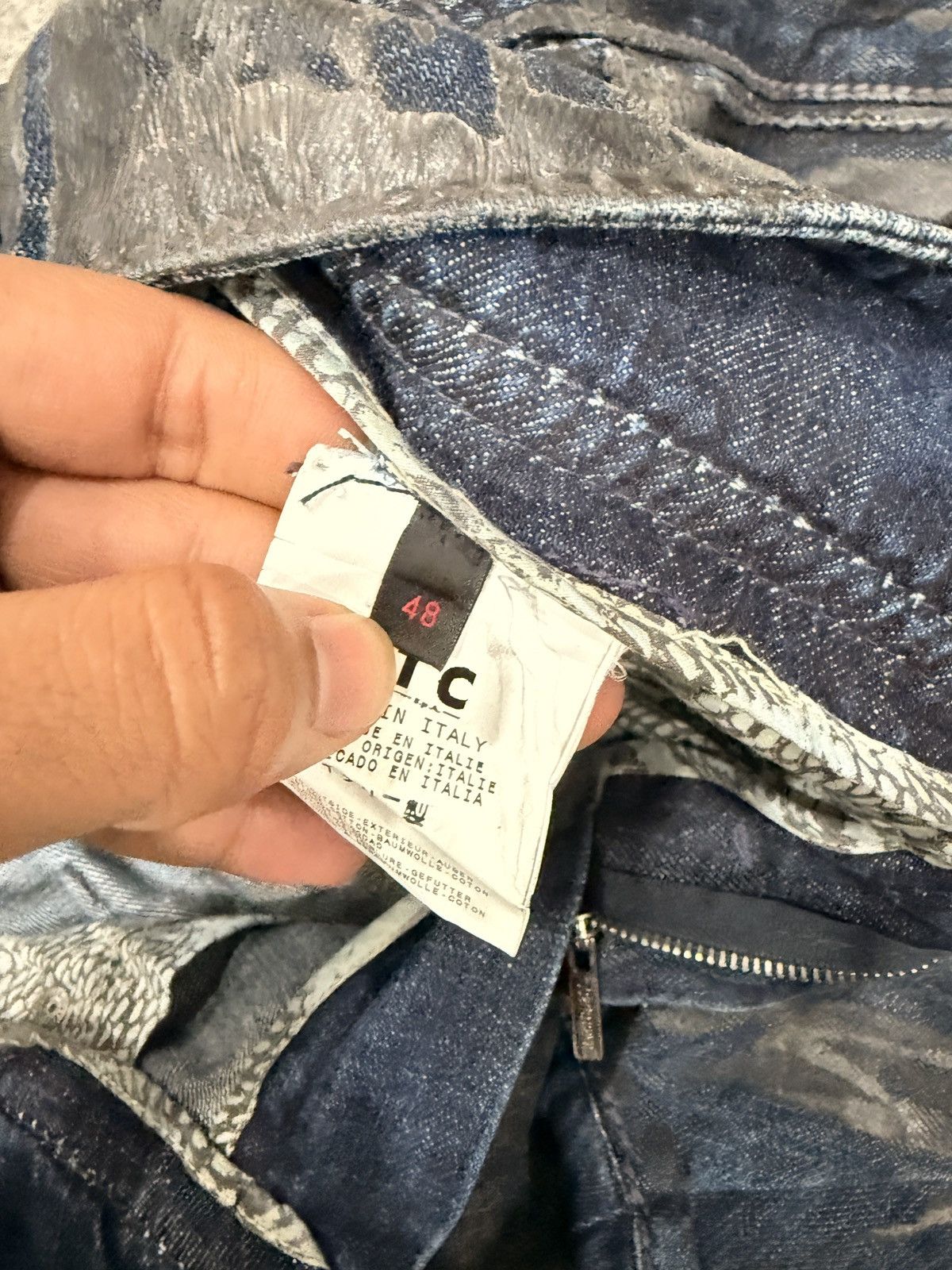 Roberto Cavalli AW2005 Roberto Cavalli Crocodile Effect Leather Waxed Denim Size US 33 - 11 Thumbnail