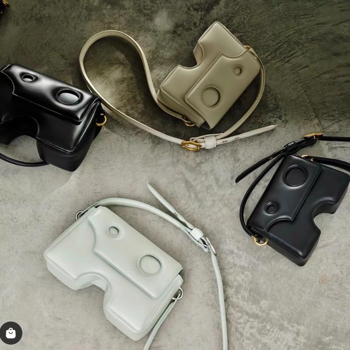 Off-White Off-White Cheese Bag Black OS Na Na Pony Size ONE SIZE - 2 Thumbnail