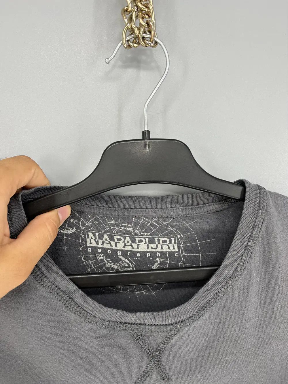 Vintage Vintage Napapijri Geographic Designer Fashion Style Shirt Size US L / EU 52-54 / 3 - 8 Thumbnail