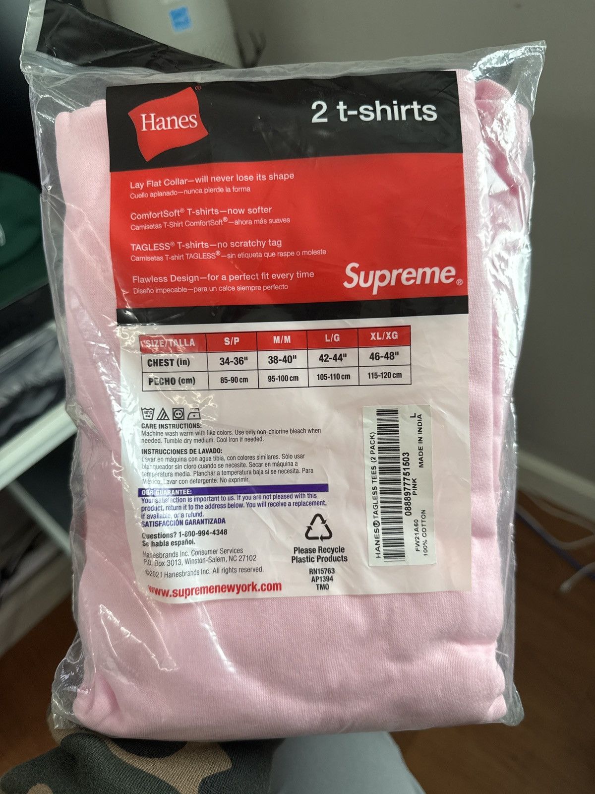 Supreme Supreme x Hanes ComfortSoft 2-Pack T-Shirts Size US L / EU 52-54 / 3 - 5 Thumbnail