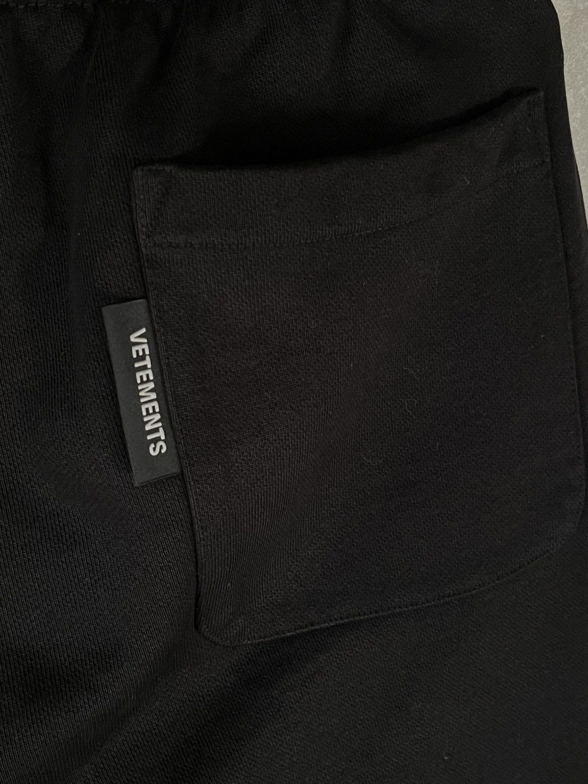 Vetements Vetements Bose Angry Sweatpants Size US 32 / EU 48 - 2 Thumbnail