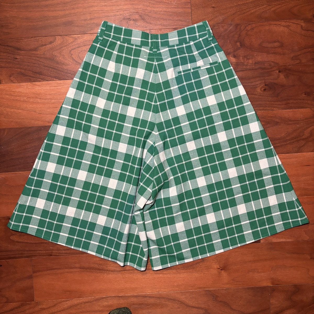 Maison Margiela Maison Margiela MM6 Wide Leg Plaid Shorts Size 25" / US 0 / IT 36 - 3 Thumbnail