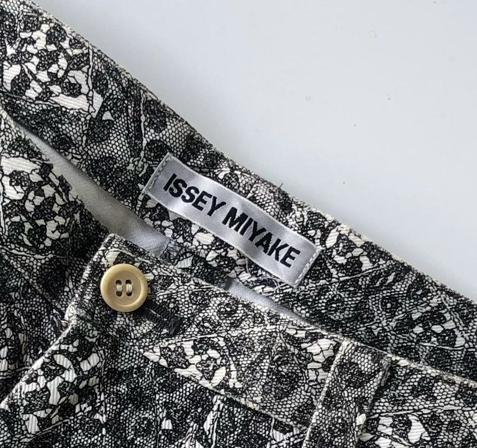Issey Miyake Vintage 90s Issey Miyake Pattern Bootcut Flare Pants Size US 30 / EU 46 - 9 Thumbnail
