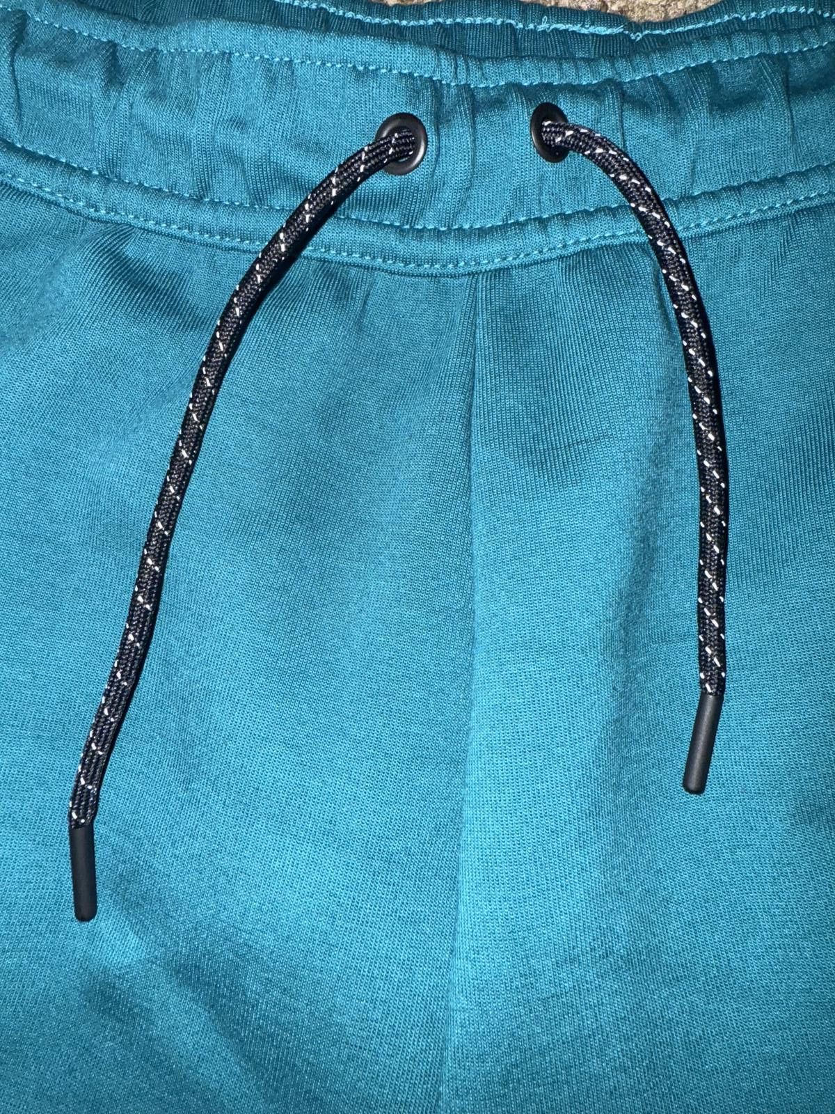 Nike UNRELEASED Nike Men’s Portugal Tech Fleece CristianoRonaldo CR7 Shorts Sample Size US 40 / EU 56 - 5 Thumbnail