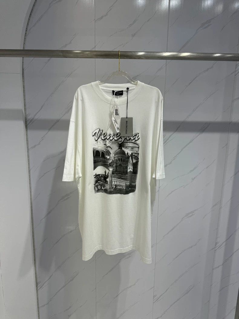 Balenciaga Balenciaga White Venice Chest Castle Printed Logo Short Sl Size US L / EU 52-54 / 3 - 1 Thumbnail