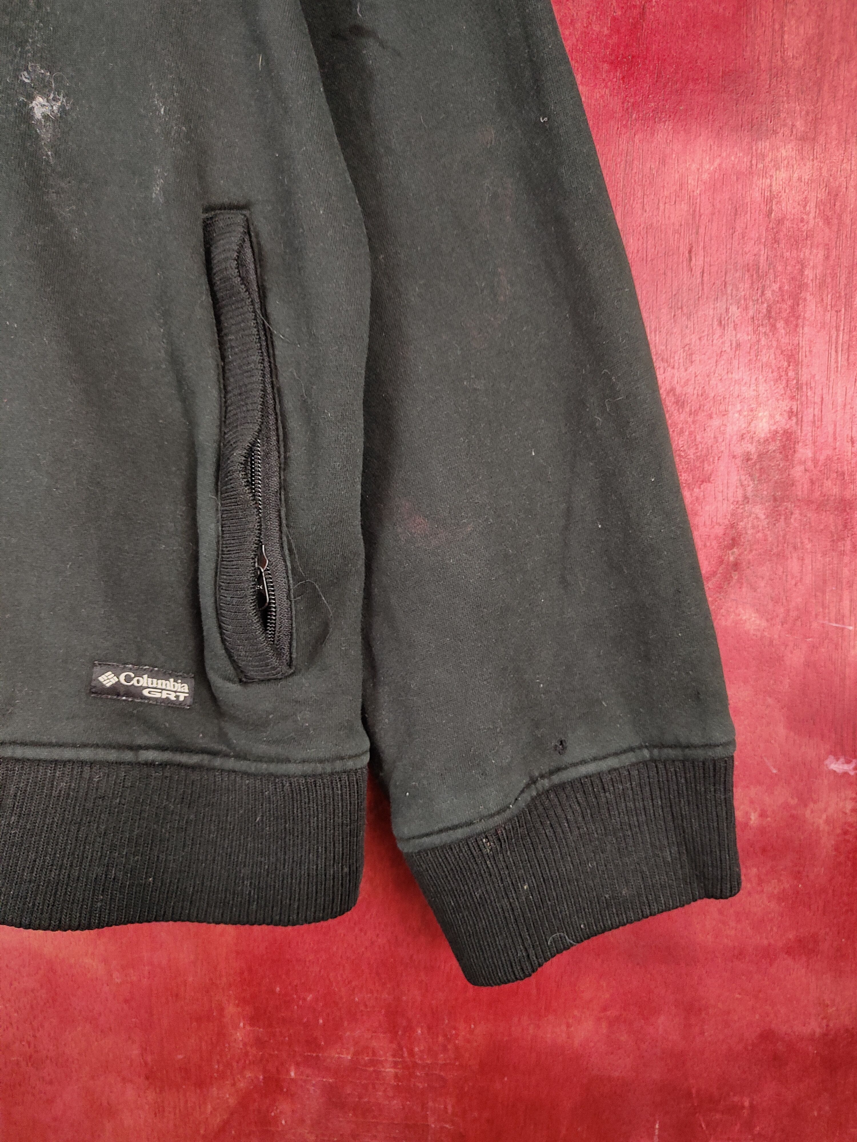 Columbia × Vintage Columbia GRT Black distressed ripped vintage Sweaters #S2136 Size US L / EU 52-54 / 3 - 11 Thumbnail