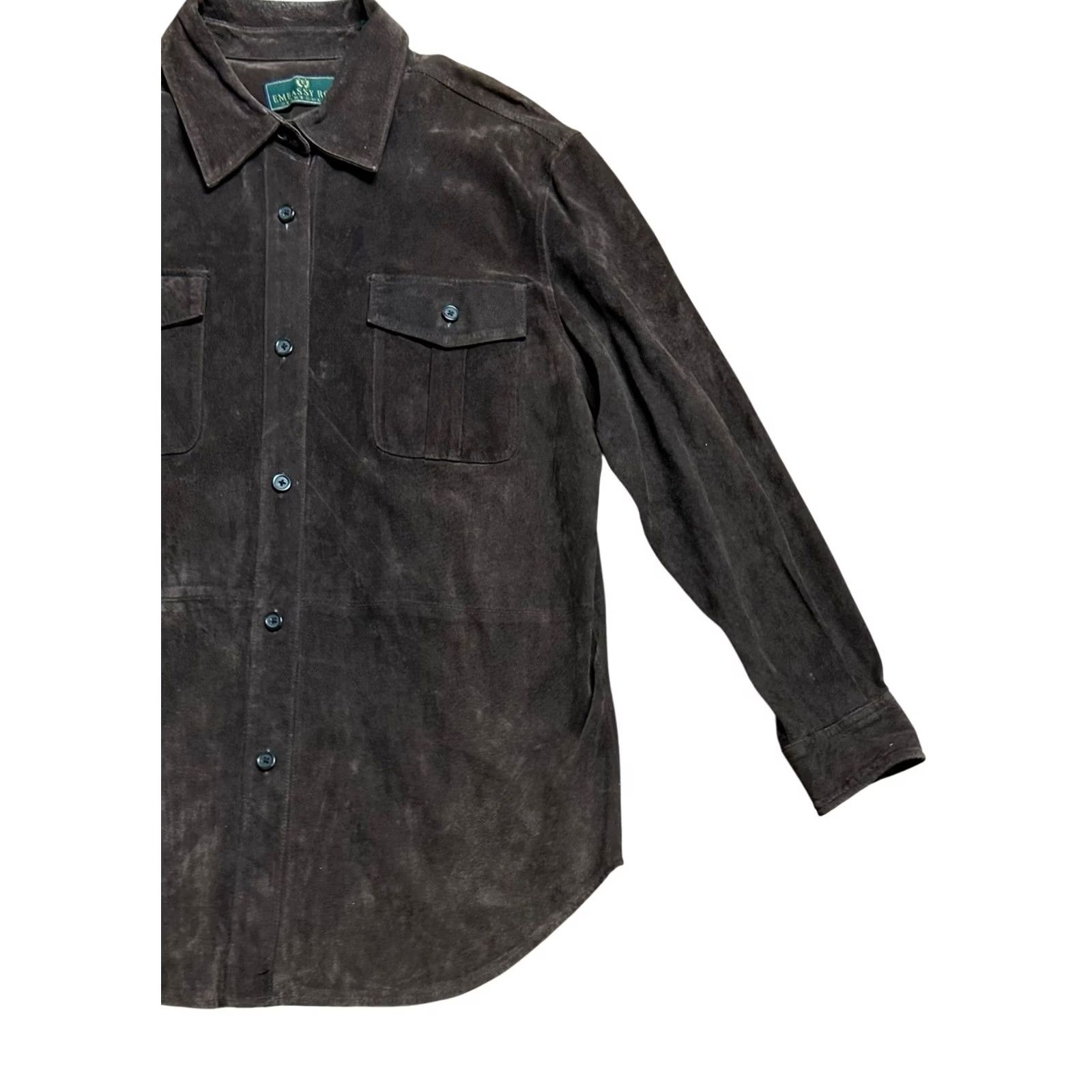 Vintage VINTAGE Embassy Row Sportswear Leather Suede Button-Up Shirt Sz 16 Long Sleeve VTG Men Shirt Brown 44in Chest Regular Pattern Solid Size US L / EU 52-54 / 3 - 3 Thumbnail