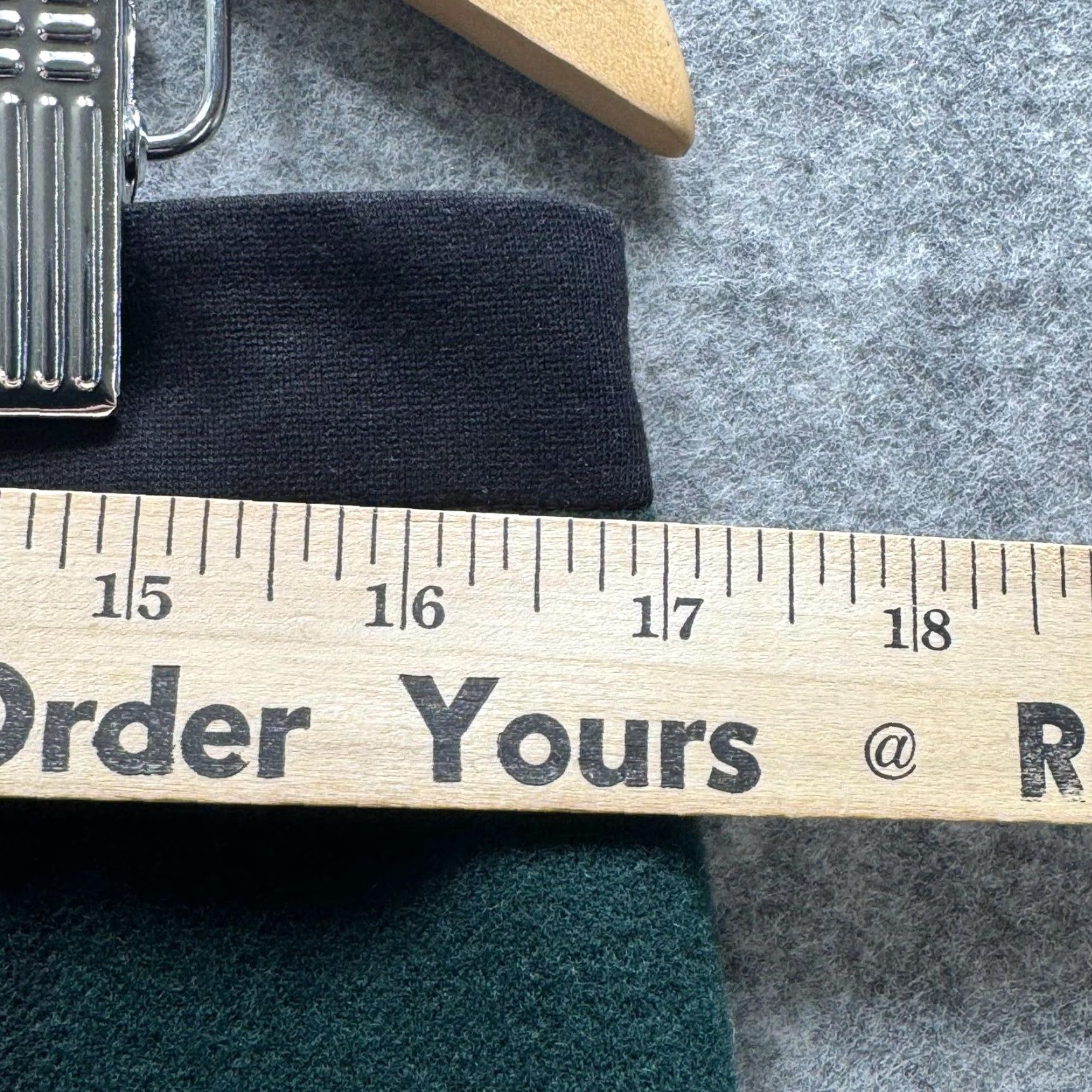 Vintage Akris Punto Skirt Womens 10 Green Check Wool Zip Front Pencil Knee Length Lined Size 32" / US 10 / IT 46 - 5 Thumbnail