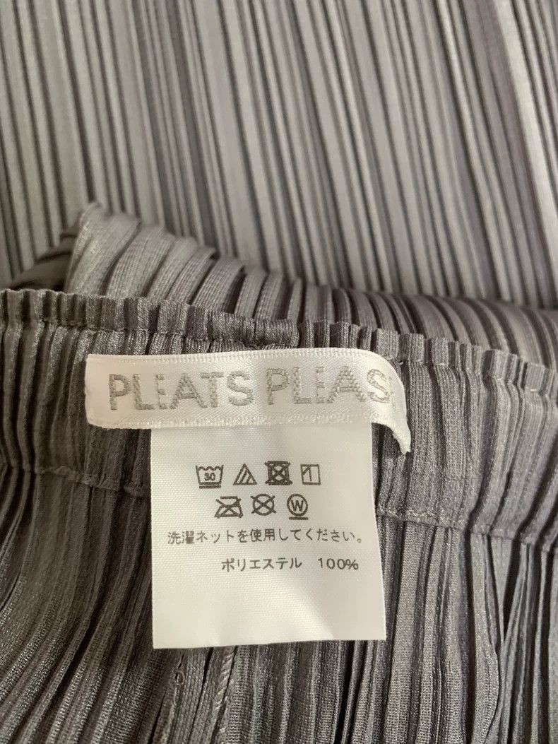 Issey Miyake Issey Miyake Dark grey pleated pants Size 26" / US 2 / IT 38 - 5 Thumbnail