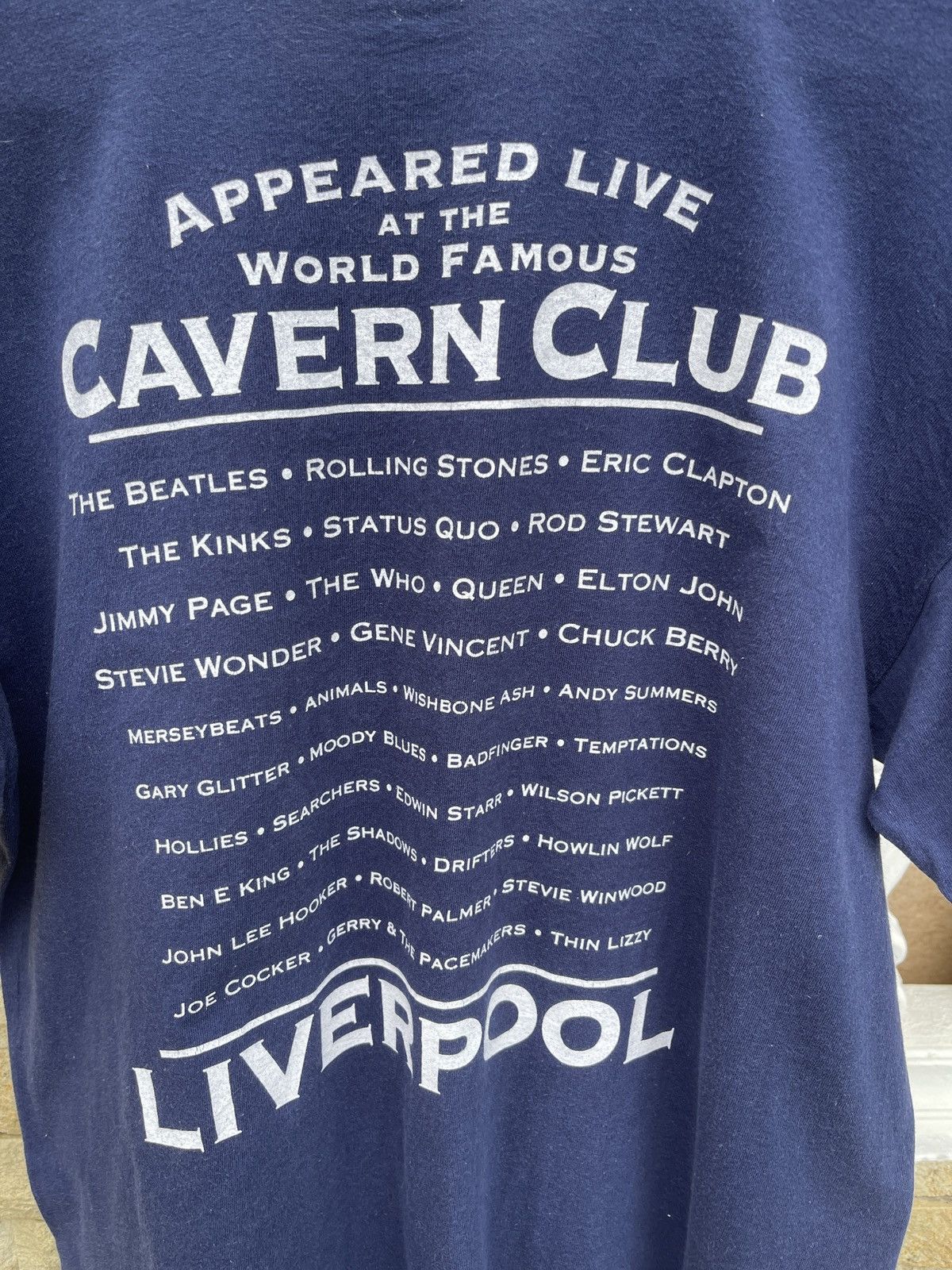 Band Tees Rare🔥Vtg 90s THE CAVERN LIVERPOOL The Beatles Tee Size US L / EU 52-54 / 3 - 6 Thumbnail