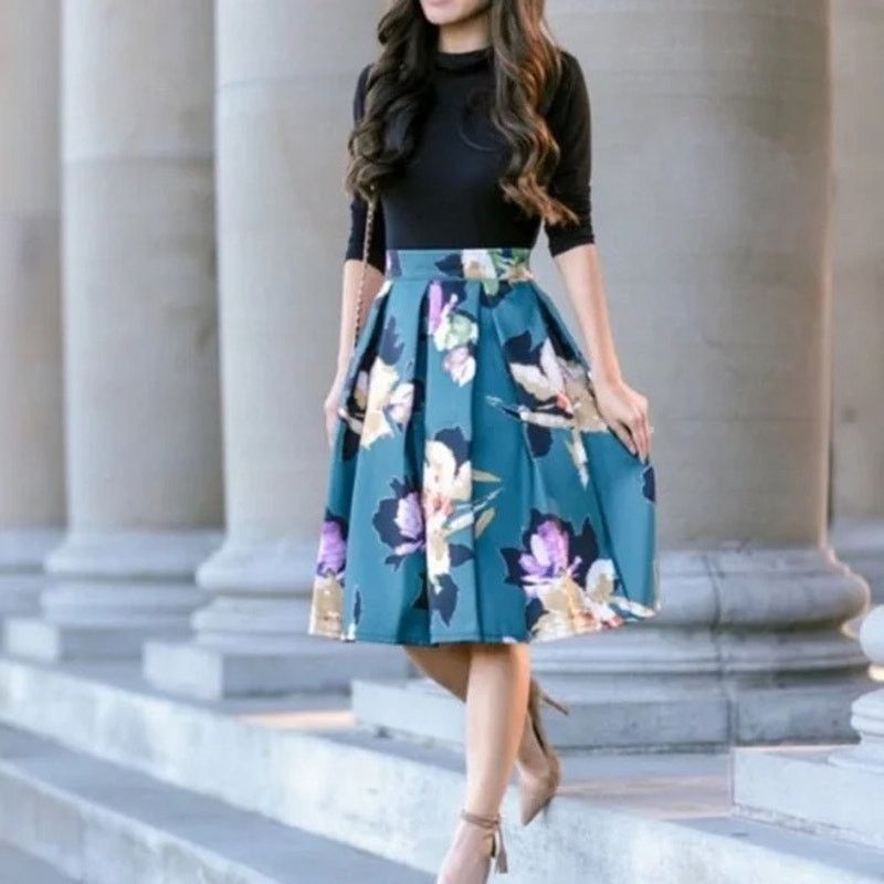 The Unbranded Brand Chicwish Women’s L Floral High Waisted Pleated Teal Skirt Size 30" / US 8 / IT 44 - 2 Thumbnail