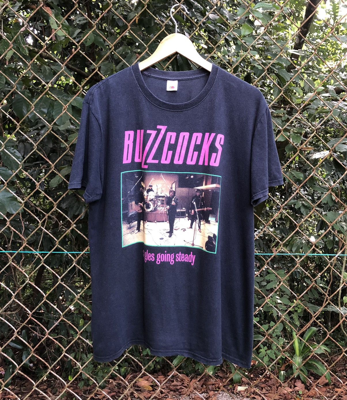 Band Tees Vintage 90s Buzzcocks Single Going Steady Line Up Tee Size US XL / EU 56 / 4 - 1 Thumbnail