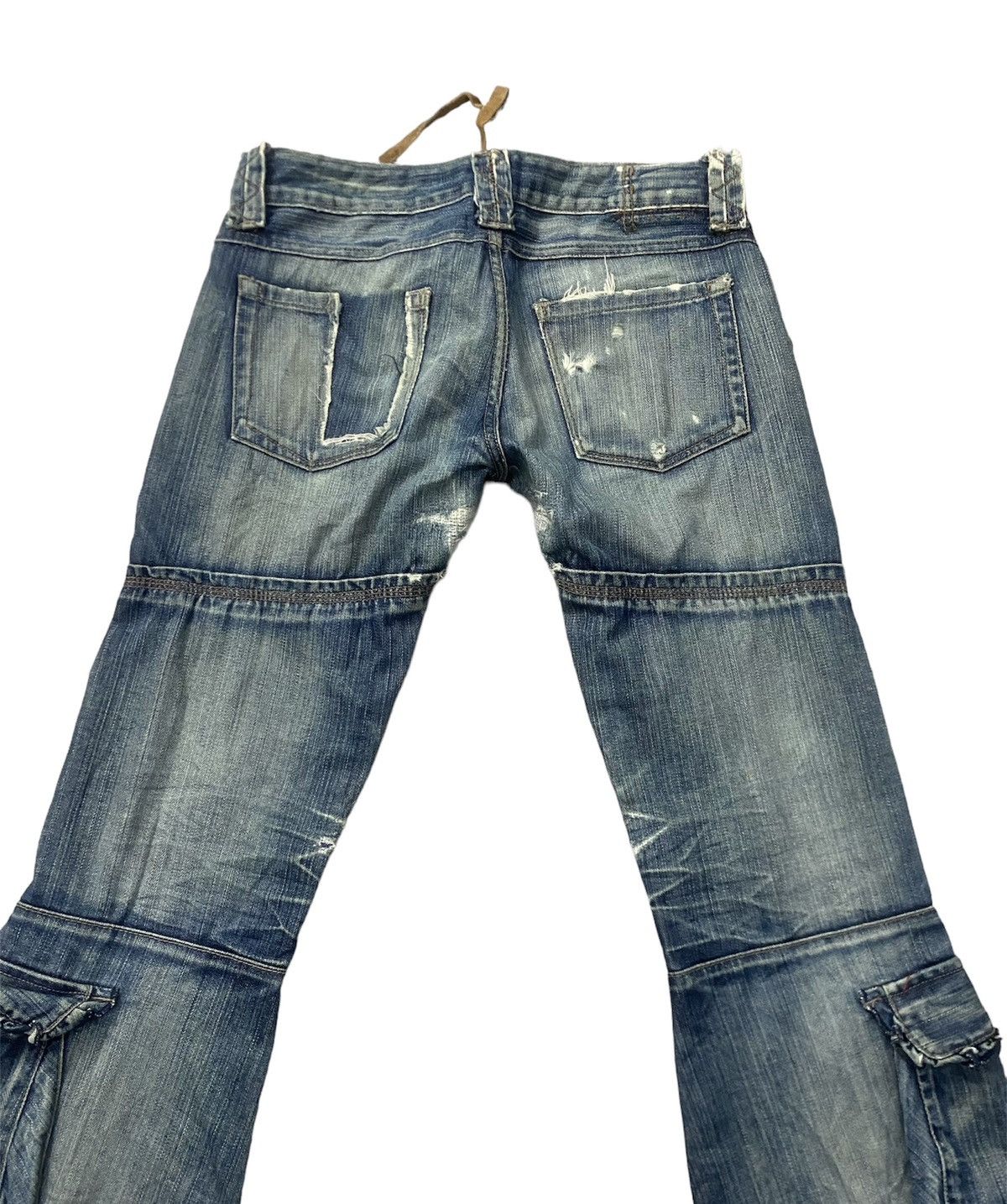 Marithe + Francois Girbaud MARITHE FRANCOIS GIRBAUD LOW RISE FLARE DISTRESS STYLE Size US 32 / EU 48 - 6 Thumbnail