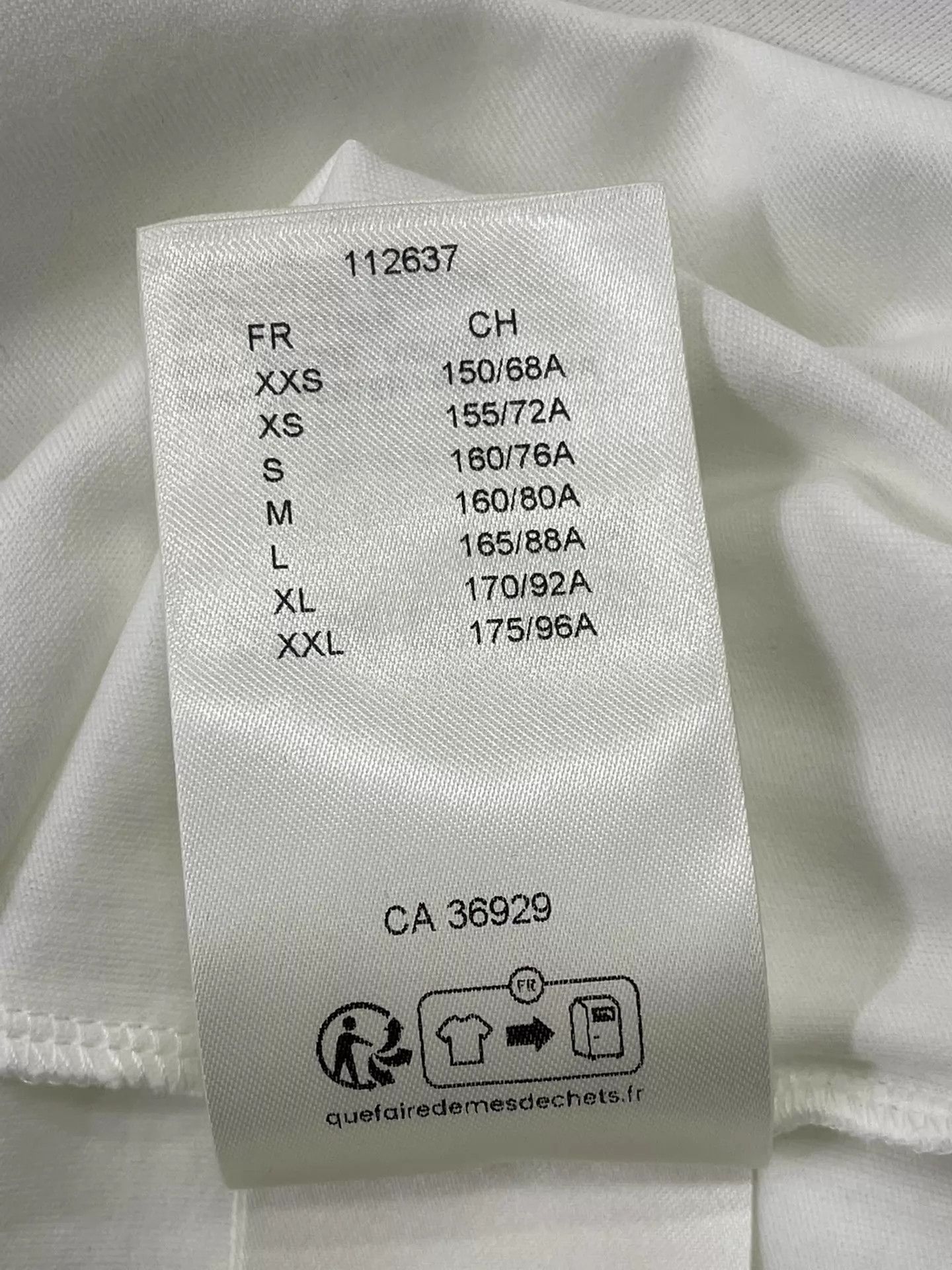 Louis Vuitton LV 26 SS New Classic Printed Short Sleeve Tee M Size M / US 6-8 / IT 42-44 - 7 Thumbnail