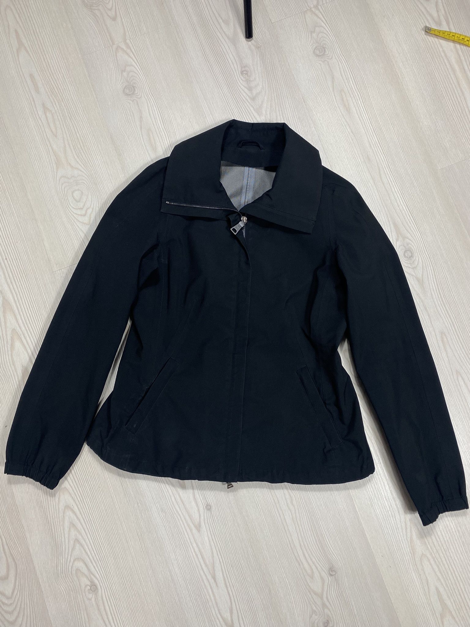 Prada Prada Vintage Gore-Tex Windbreaker Women's Jacket Size 44 Size S / US 4 / IT 40 - 3 Thumbnail