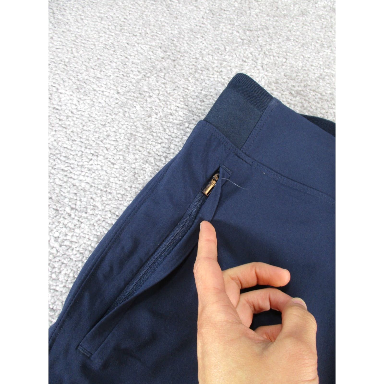 Athleta Athleta Joggers 4 Brookyln Heights High Rise Navy Blue Lightweight Pants Womens Size 27" / US 4 / IT 40 - 3 Thumbnail