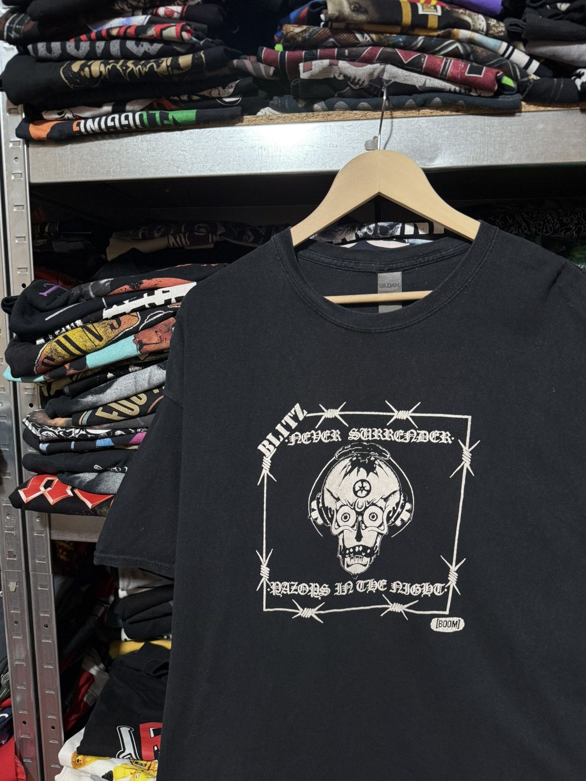 Band Tees Vintage 2000’s Blitz Never Surrender Rock Band T-Shirt Y2K Size US XXL / EU 58 / 5 - 3 Thumbnail