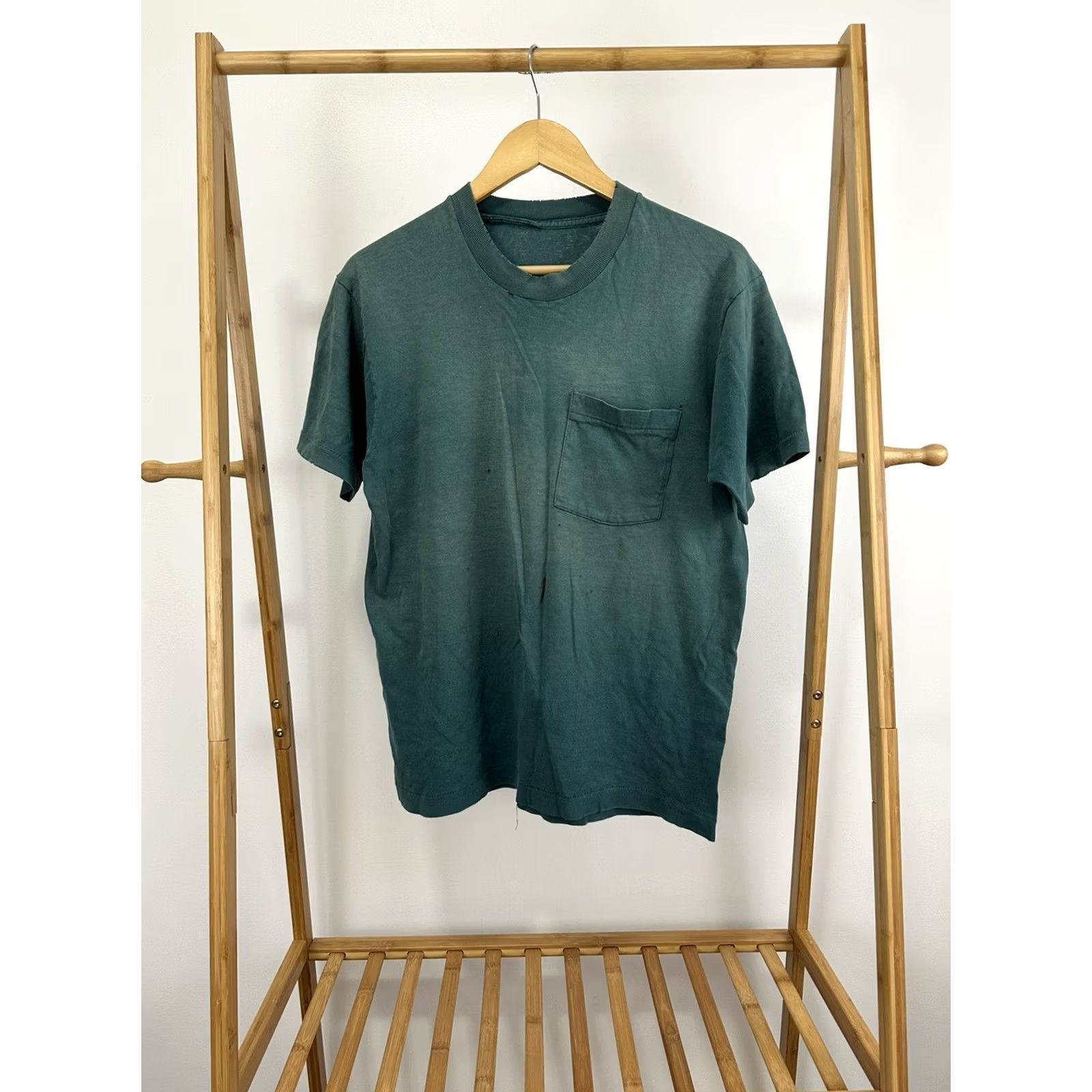 Vintage VTG 80s Gradient Sun Faded Distressed Worn Selvedge Pocket Front T-Shirt Size L Shirt Mens Green Teal"} Size US L / EU 52-54 / 3 - 2 Thumbnail