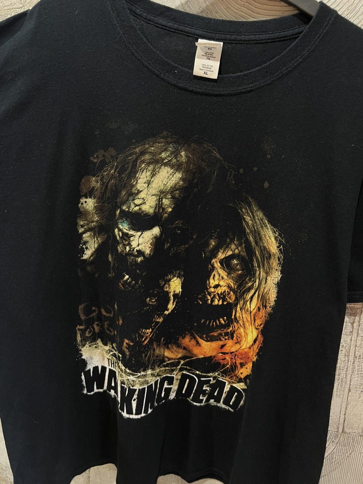 Gildan Gildan “ The Walking Dead “ Vintage 2011 Tee cotton Size US XL / EU 56 / 4 - 2 Thumbnail