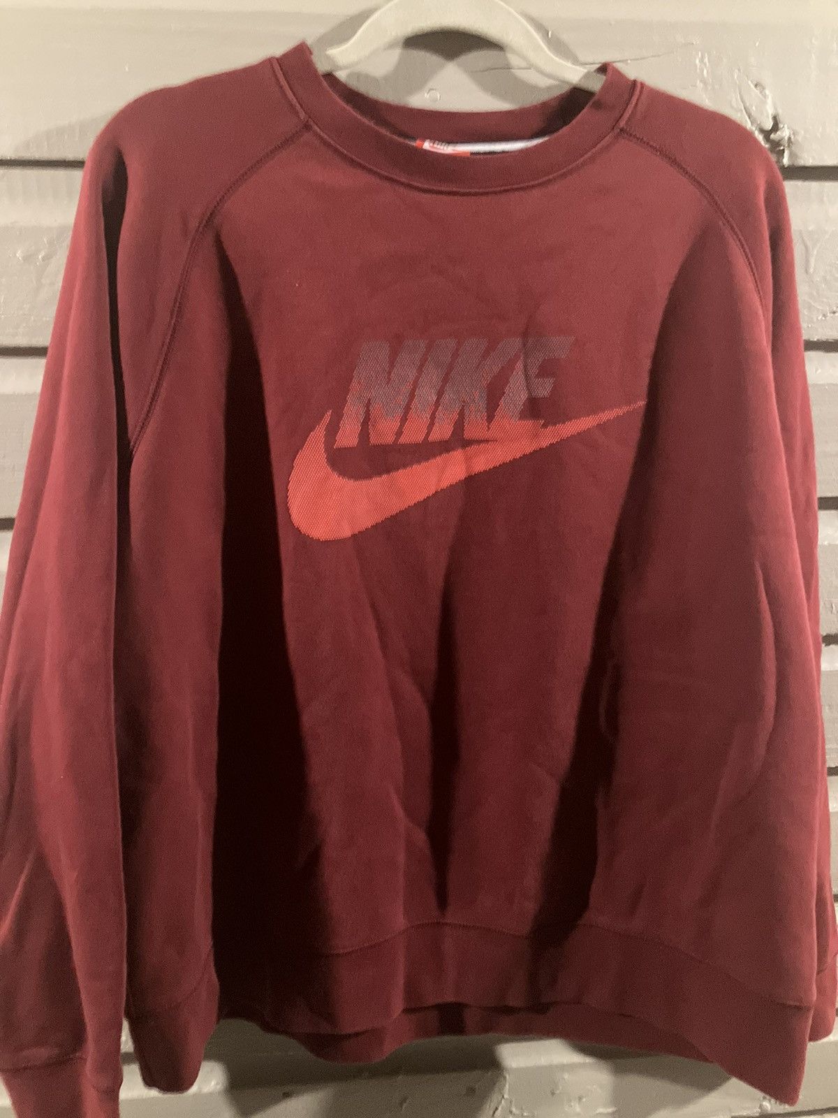 Nike Nike athletic crewneck sweater shirt graphic logo size xl Size US XL / EU 56 / 4 - 2 Thumbnail