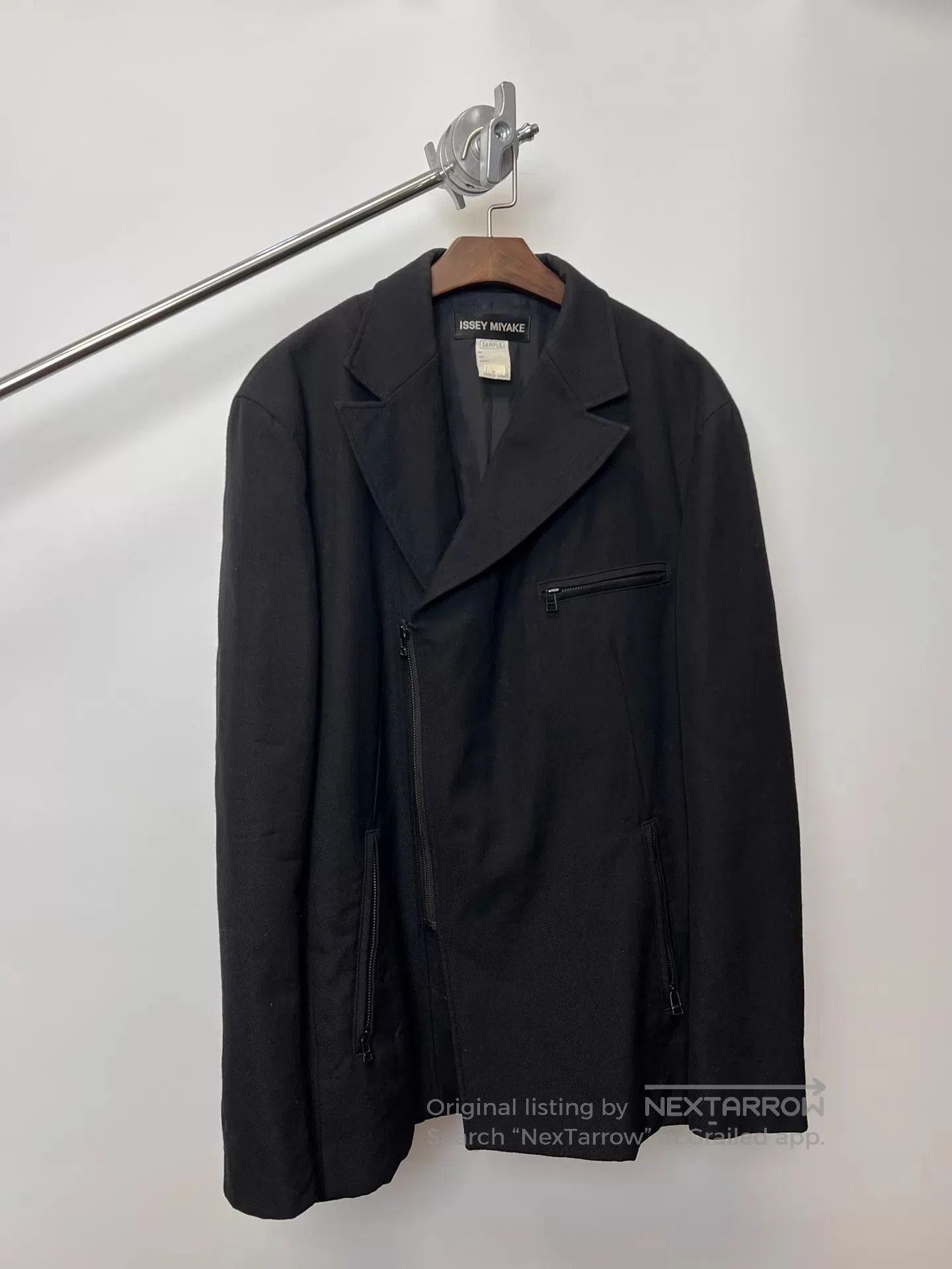 Issey Miyake Black Zip-Front Light Jacket. Size US M / EU 48-50 / 2 - 2 Thumbnail