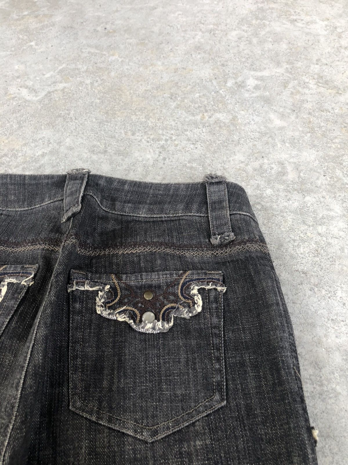 If Six Was Nine Japanese Allumette Flared Jeans Distressed Jeans Size US 28 / EU 44 - 16 Thumbnail