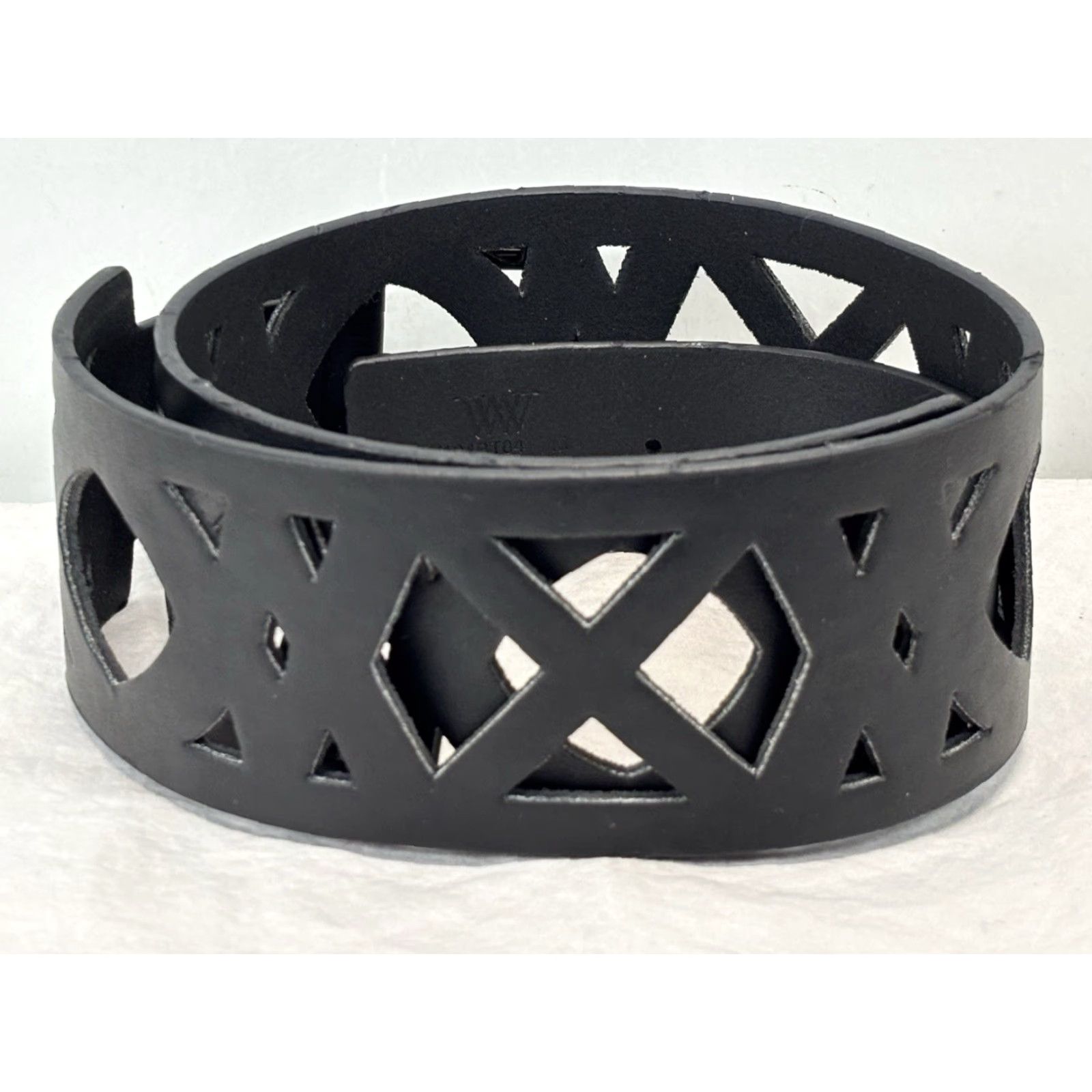 Vintage VINTAGE The W By Worth Collection Laser Cut Leather Belt Women’s Medium Black Extra Wide Size ONE SIZE - 3 Thumbnail