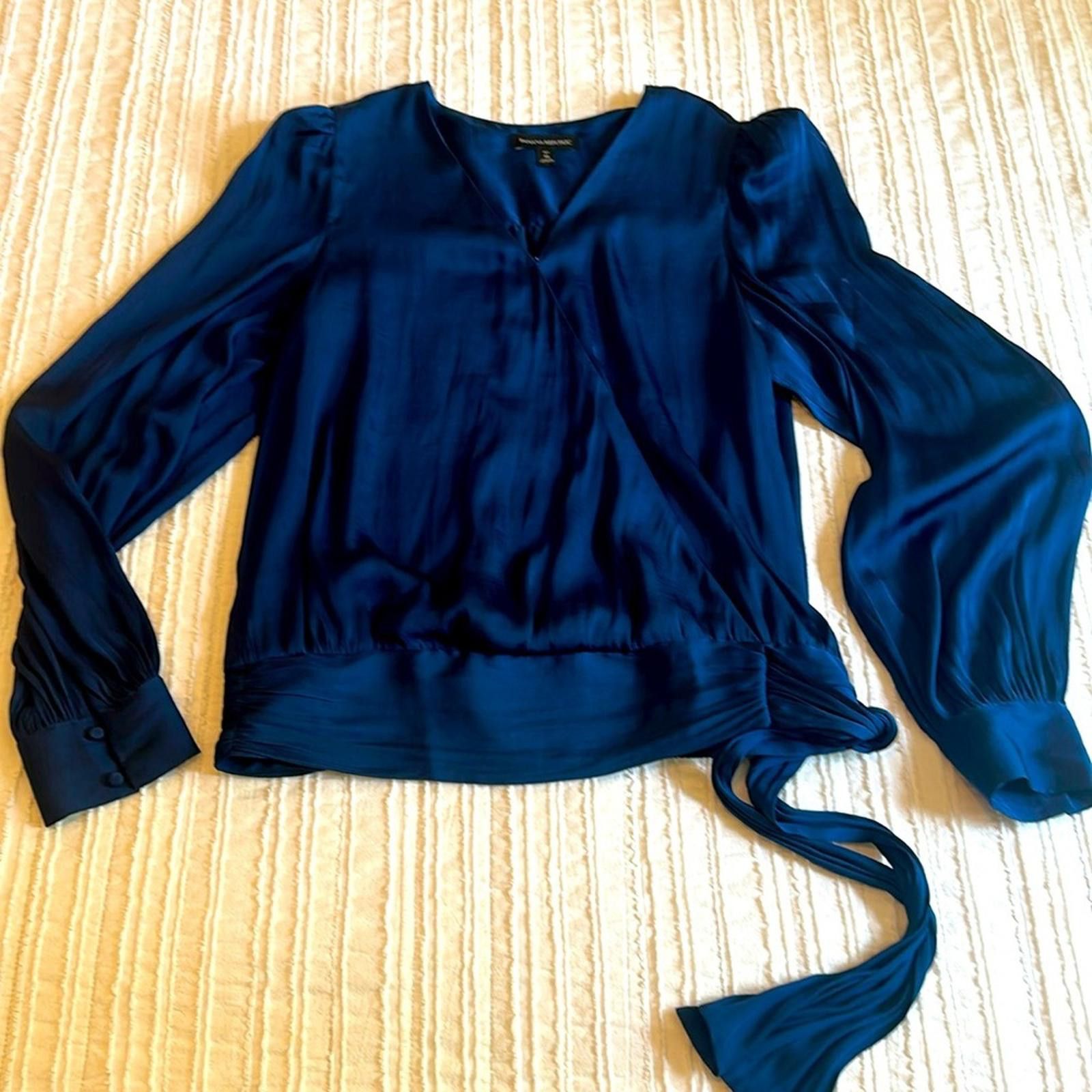 Banana Republic Banana Republic Medium Tall Satin Wrap Top Navy Sash Waist Size M / US 6-8 / IT 42-44 - 2 Thumbnail