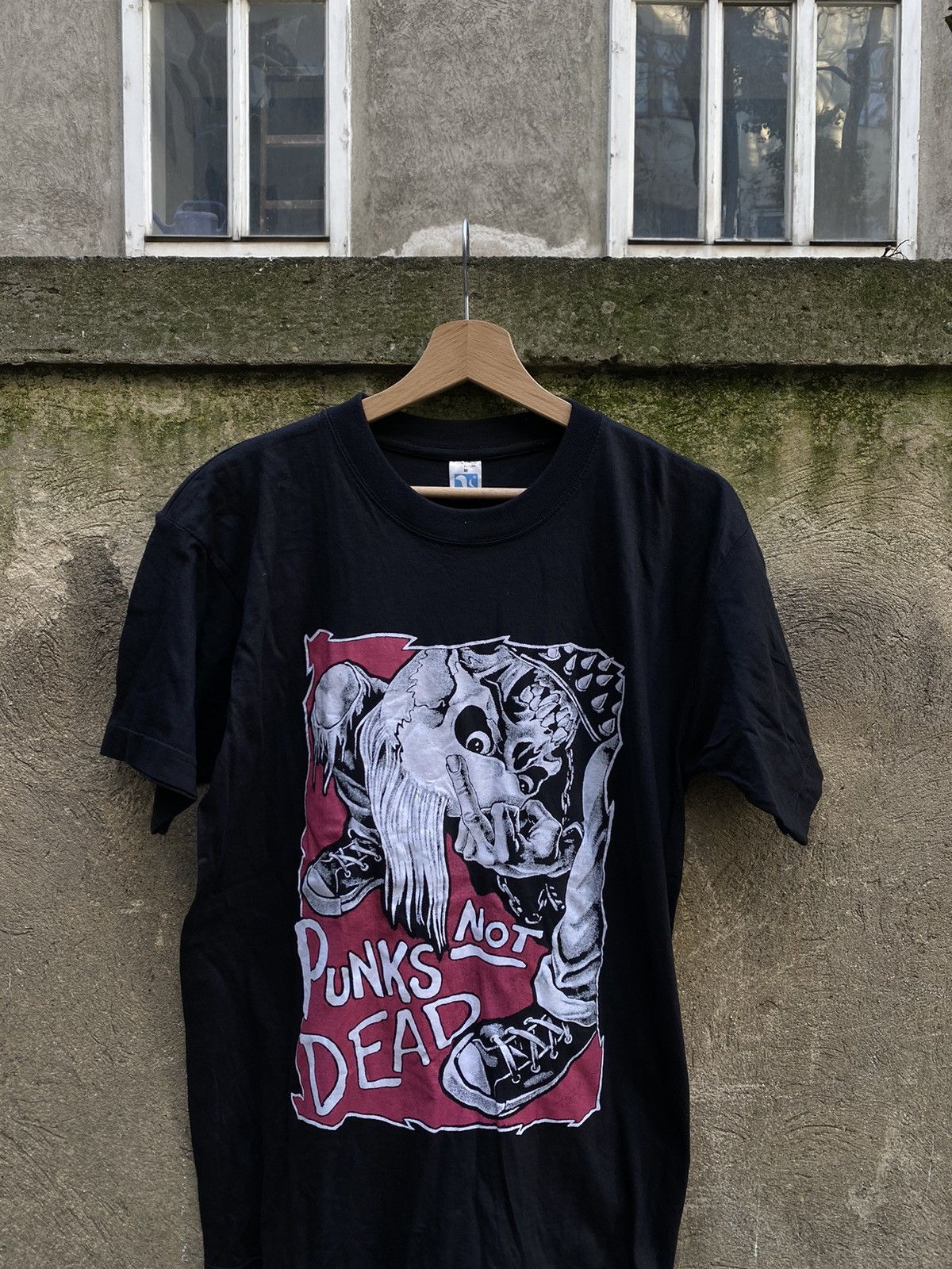 Vintage Vintage Punks Not Dead Tee Size US M / EU 48-50 / 2 - 3 Thumbnail