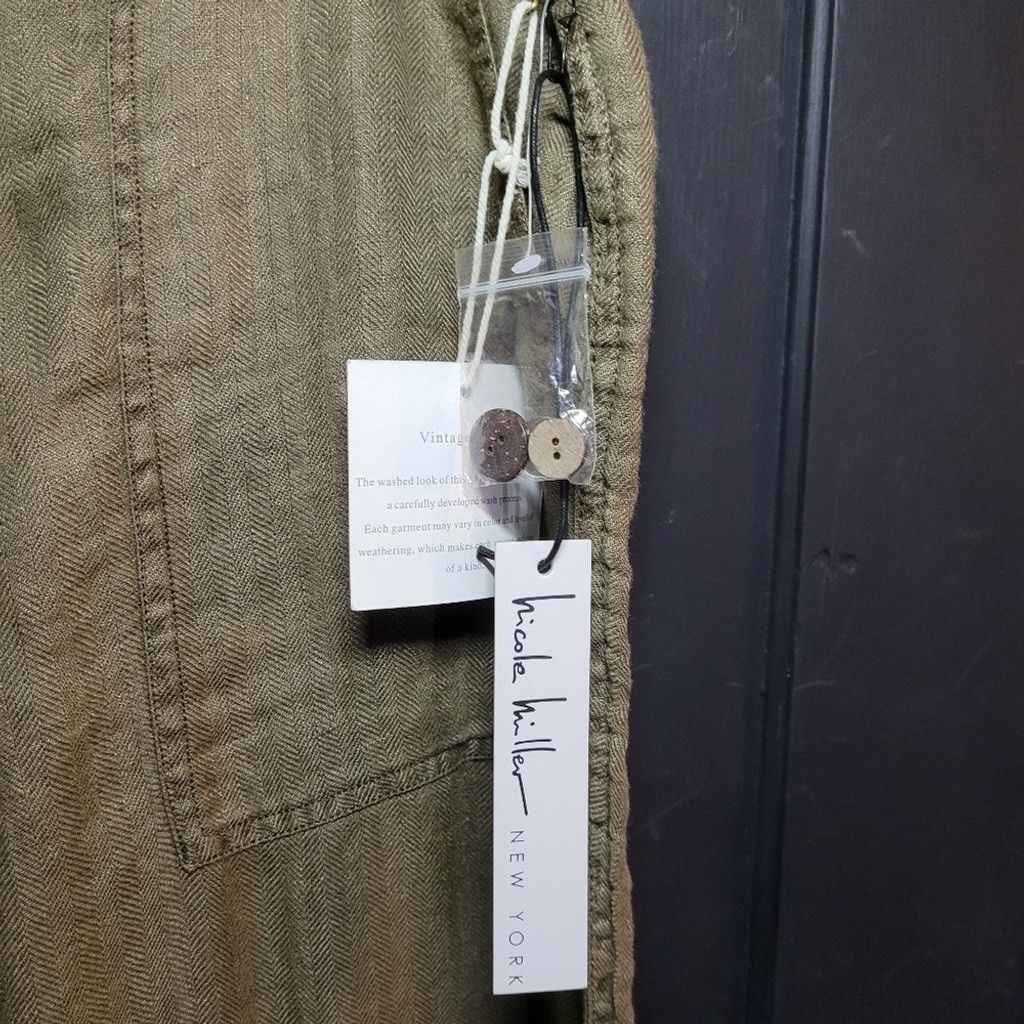 Nicole Miller Nicole Miller, Vintage Look Khaki twill Capri pants, nwt 8 Size 29" - 3 Thumbnail