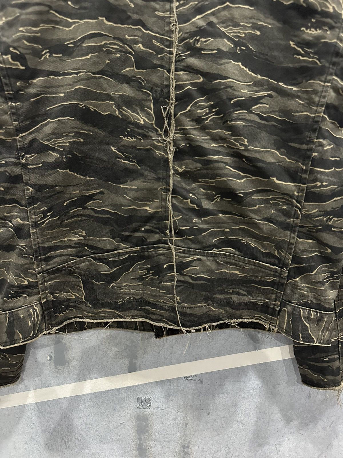 Vintage Military Tiger Stripe Camo Jacket Size US S / EU 44-46 / 1 - 21 Thumbnail