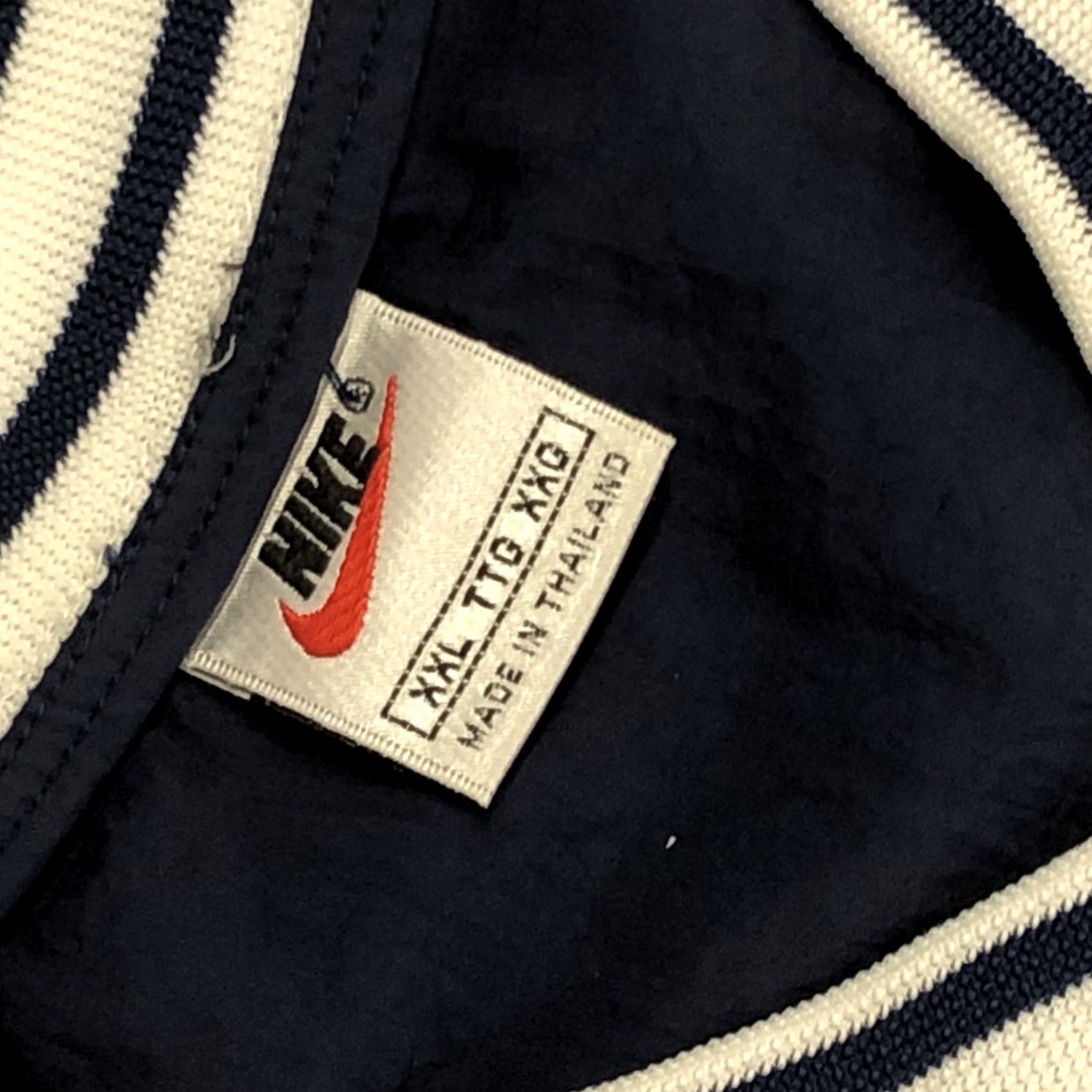 Nike VINTAGE Nike Pullover Jacket Mens 2XL Windbreaker Blue Striped Collar Nickel Windproof Pockets 90s Shirt? Size US XXL / EU 58 / 5 - 2 Thumbnail