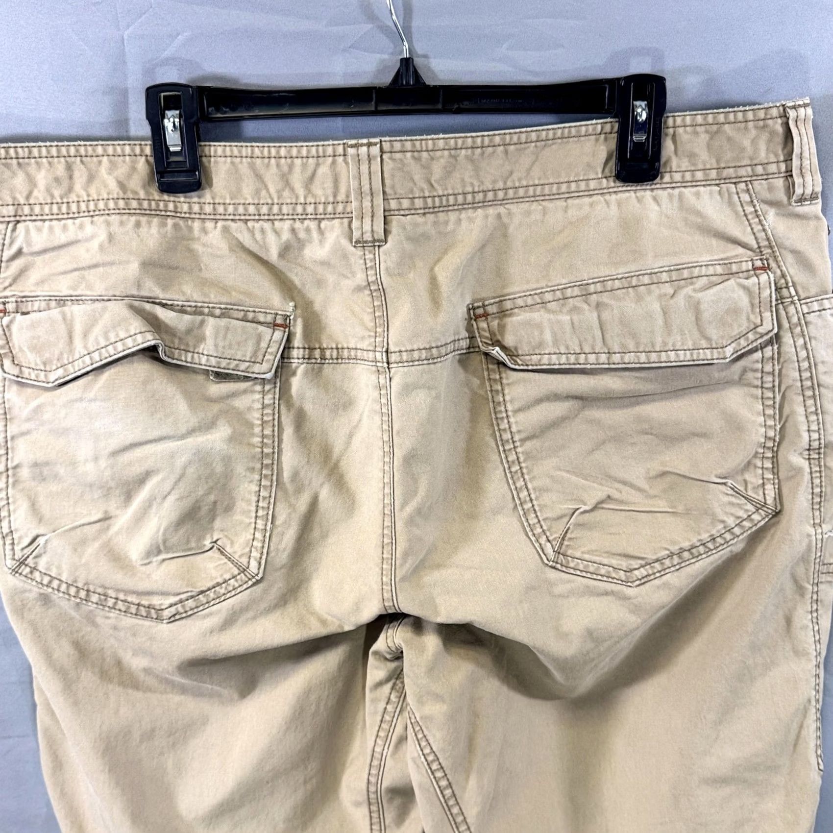 Vintage LL Bean Pants Mens 40x32 Khaki Cargo Pockets Workwear Outdoor Toiletry? Size US 40 / EU 56 - 3 Thumbnail