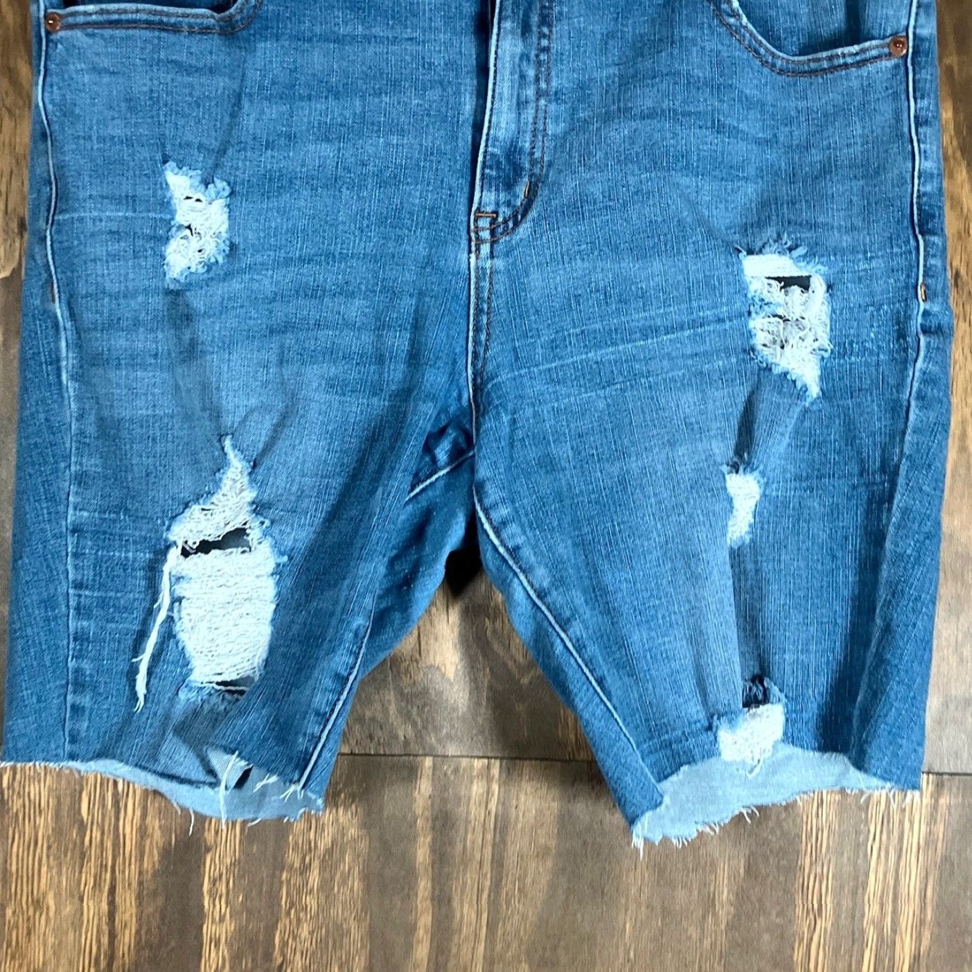 Aeropostale Aeropostale Jeans Blue Denim Cut Offs High Rise Jegging Stretch 14 R Womens Jeans Size 36" / US 14 / IT 50 - 3 Thumbnail