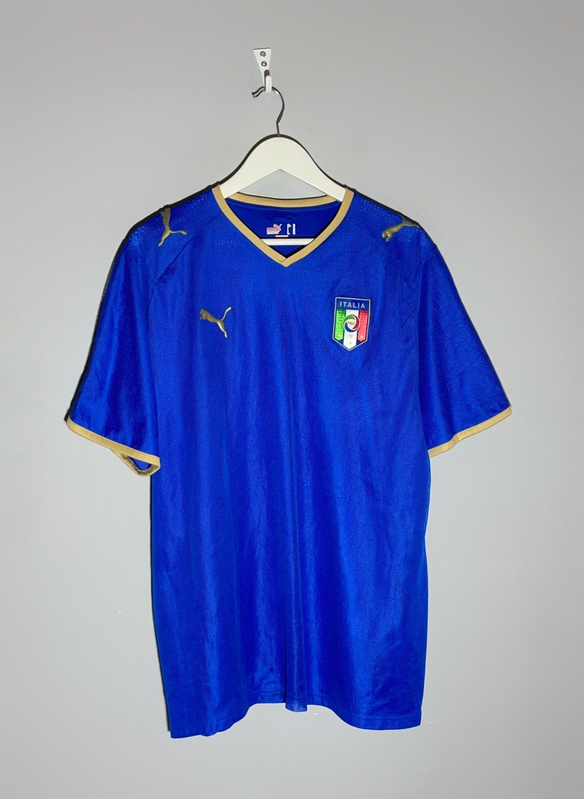 Puma × Vintage National Team Italy Puma 2008 Home Y2k Football Shirt Size US XL / EU 56 / 4 - 1 Thumbnail