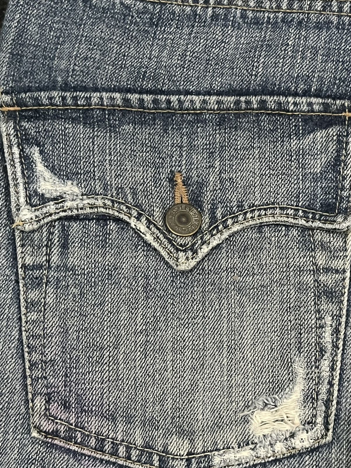 Levi's Vintage Y2K Levi’s Blue Washed Distressed Flare Jeans Size US 31 - 11 Thumbnail