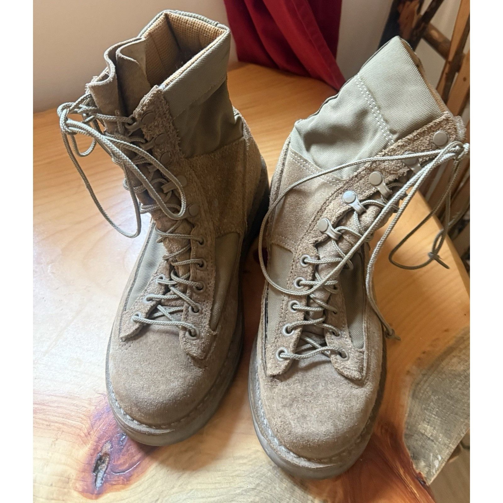 Danner Ladies Danner Boots Size 7 Size US 7 / IT 37 - 2 Thumbnail