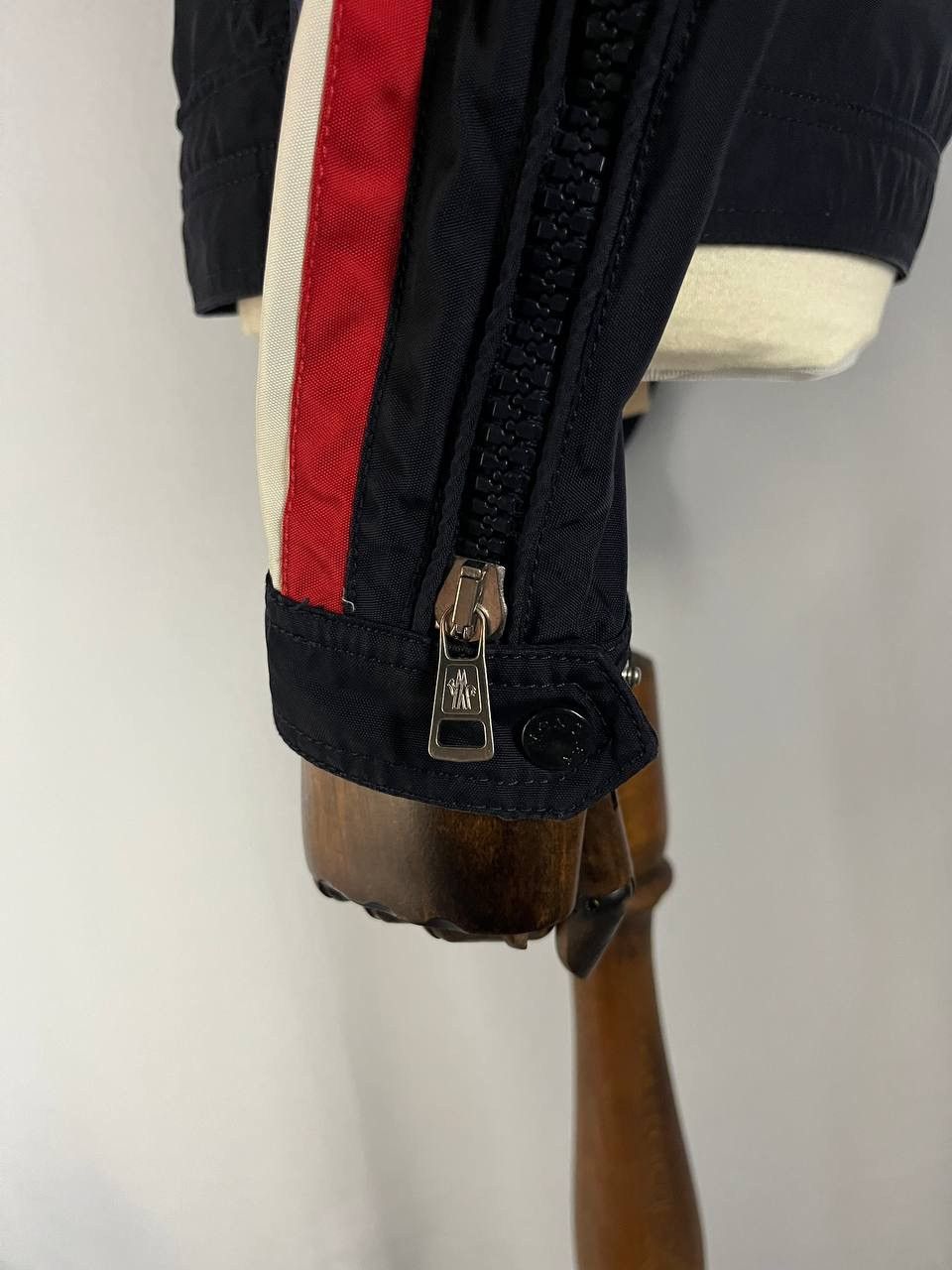 Moncler Moncler Jacket Navy Size US L / EU 52-54 / 3 - 5 Thumbnail